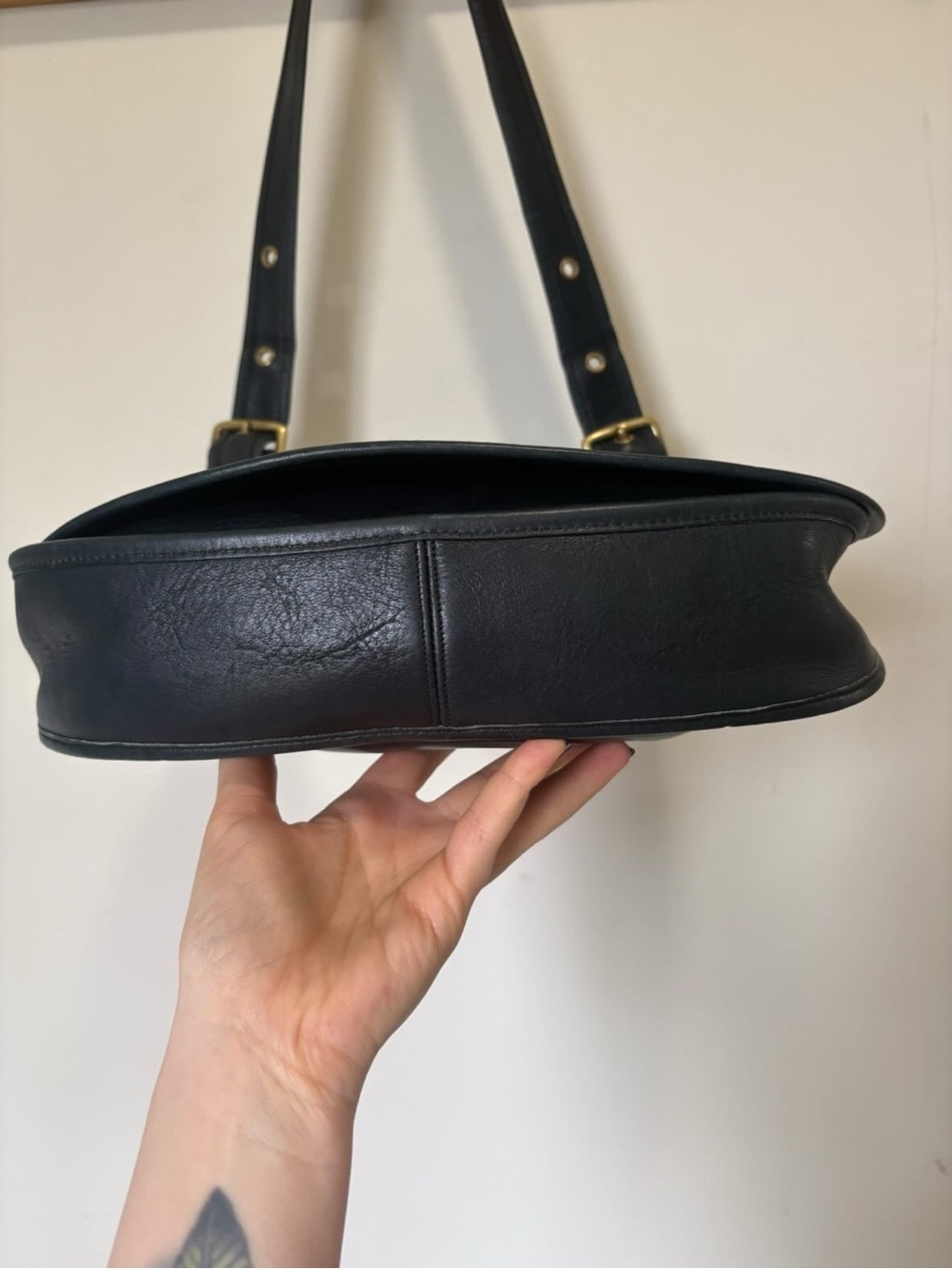 Vintage Coach NYC Navy Large Saddle 9210 - Picture 9 of 16